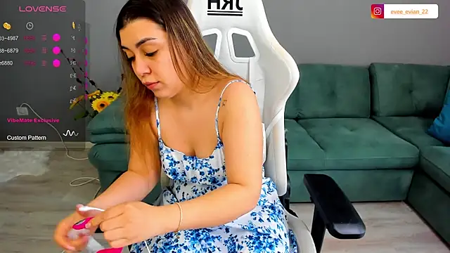 EveEvian online show from June 19, 2026, 11:14 am