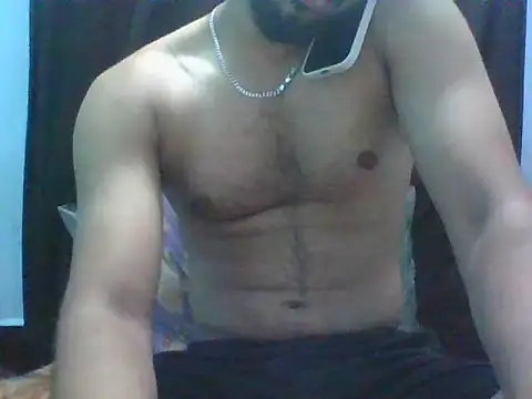 Snapshot of 8inchlegendbro chatting on July 26, 2026, 11:28 am 8inchlegendbro online show from July 26, 2026, 11:28 am