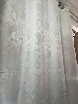 Alahia Rodriguez online show from November 29, 2025, 8:01 pm