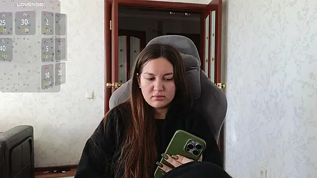 Nelly Fischer online show from January 11, 2025, 11:02 am