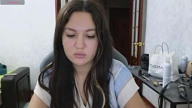 Nelly Fischer online show from March 11, 2025, 6:08 pm