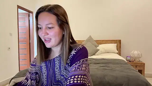 Nelly Fischer online show from September 24, 2025, 1:09 am