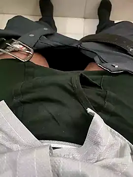 samlord261 online show from December 23, 2024, 10:10 am