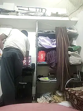 samlord261 online show from October 30, 2025, 6:59 am