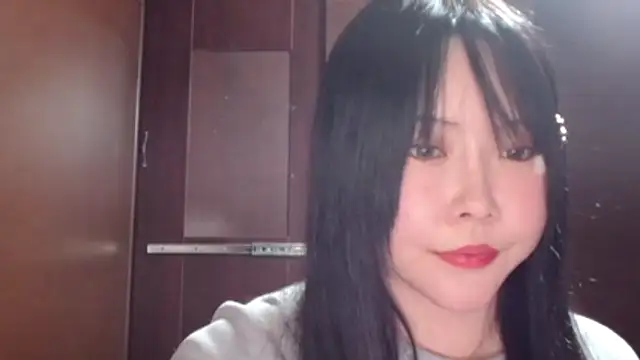 NATINATU252525 online show from April 19, 2026, 1:10 pm