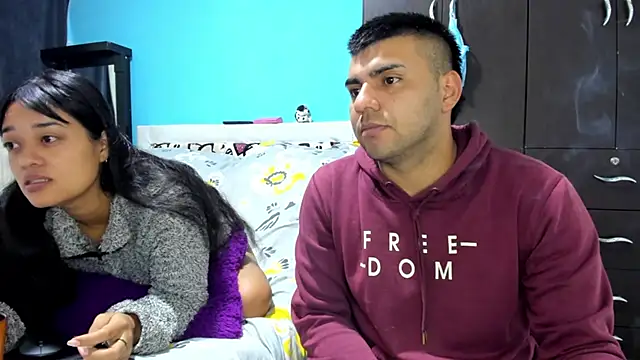 2ScarletandRyan8 online show from November 16, 2025, 11:05 am