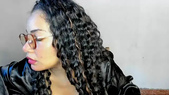 Jade Dorthini online show from January 8, 2025, 9:01 pm