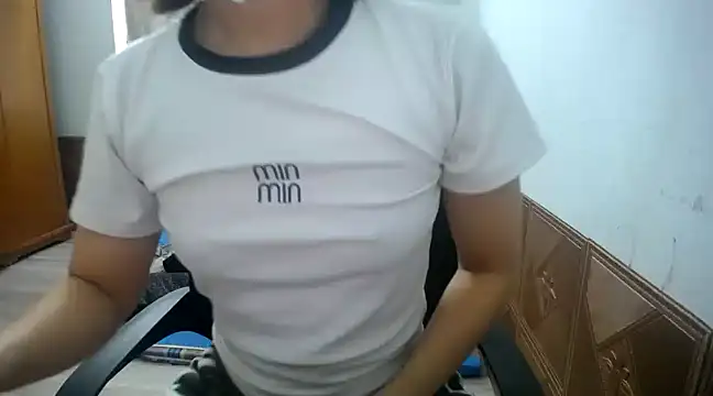 Snapshot of Michiko1 chatting on March 5, 2025, 2:46 am Michiko1 online show from March 5, 2025, 2:46 am