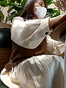 Snapshot of Michiko1 chatting on March 16, 2025, 4:52 am Michiko1 online show from March 16, 2025, 4:52 am