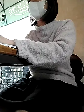 Snapshot of Michiko1 chatting on March 17, 2025, 5:23 am Michiko1 online show from March 17, 2025, 5:23 am