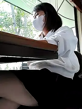 Snapshot of Michiko1 chatting on March 23, 2025, 7:42 am Michiko1 online show from March 23, 2025, 7:42 am