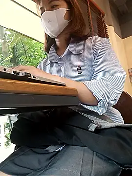 Snapshot of Michiko1 chatting on November 10, 2025, 3:27 am Michiko1 online show from November 10, 2025, 3:27 am