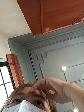 Snapshot of Michiko1 chatting on December 18, 2025, 3:56 am Michiko1 online show from December 18, 2025, 3:56 am