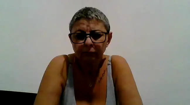 roseblak42 online show from February 4, 2025, 5:45 pm