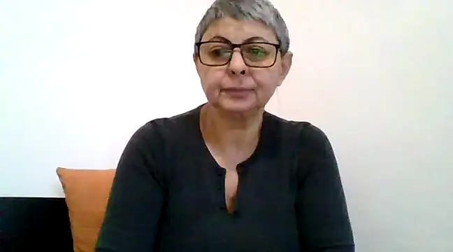 roseblak42 online show from February 28, 2025, 3:15 pm