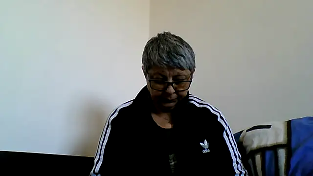 roseblak42 online show from March 12, 2026, 2:45 pm