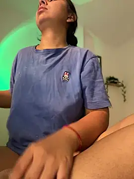 Alessiasex  online show from February 2, 2025, 1:52 pm