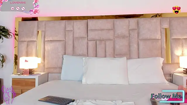 Miss Abigail  online show from March 1, 2025, 12:56 pm