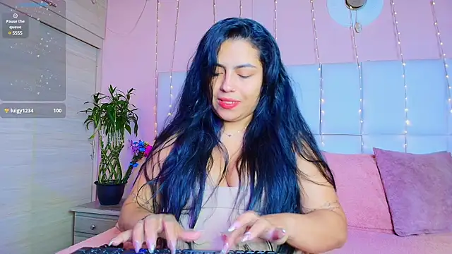 kiana cream online show from March 12, 2025, 12:36 pm