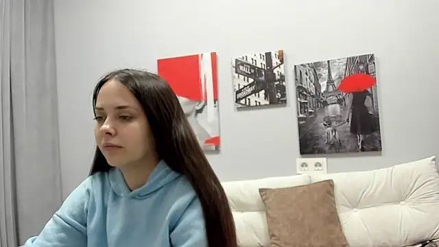 Snapshot of Tiny_JuJu chatting on April 9, 2026, 1:05 am Tiny JuJu online show from April 9, 2026, 1:05 am
