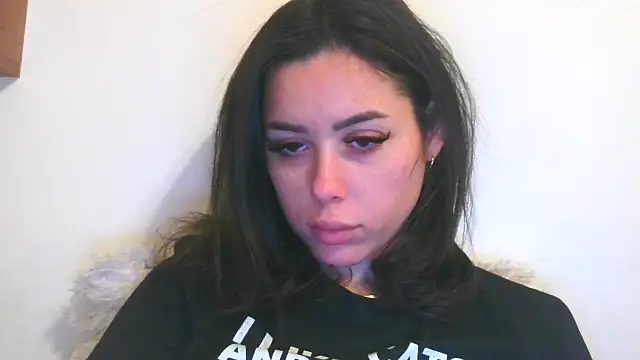 Snapshot of LovelyJulliette chatting on January 13, 2026, 3:50 pm LovelyJulliette online show from January 13, 2026, 3:50 pm