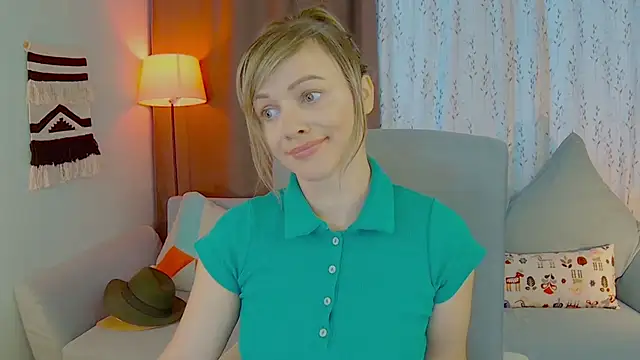 NandiSmile online show from September 24, 2025, 6:50 am