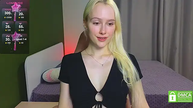 CaseyLabow online show from November 25, 2025, 3:50 am