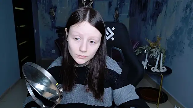 Snapshot of VeliraBraitberg chatting on January 5, 2025, 5:09 am VeliraBraitberg online show from January 5, 2025, 5:09 am