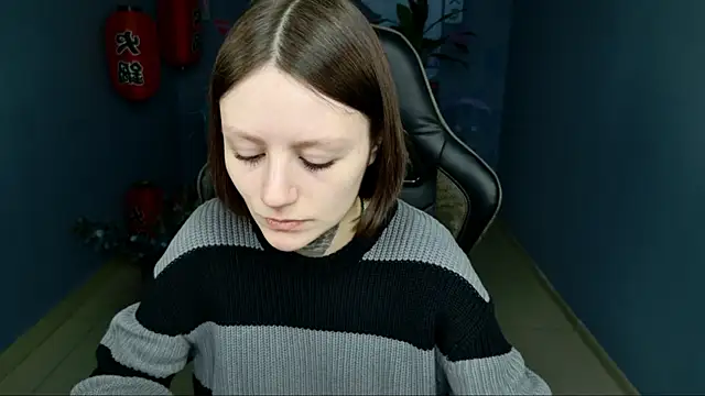 Snapshot of VeliraBraitberg chatting on March 20, 2025, 5:02 am VeliraBraitberg online show from March 20, 2025, 5:02 am