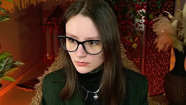 VeliraBraitberg online show from March 13, 2026, 2:45 pm