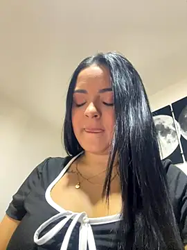 lea gray online show from November 11, 2025, 5:35 pm