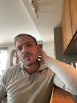 Adventurehotman online show from October 13, 2025, 12:38 pm