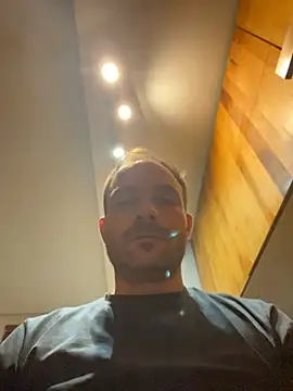 Adventurehotman online show from April 10, 2026, 10:25 pm