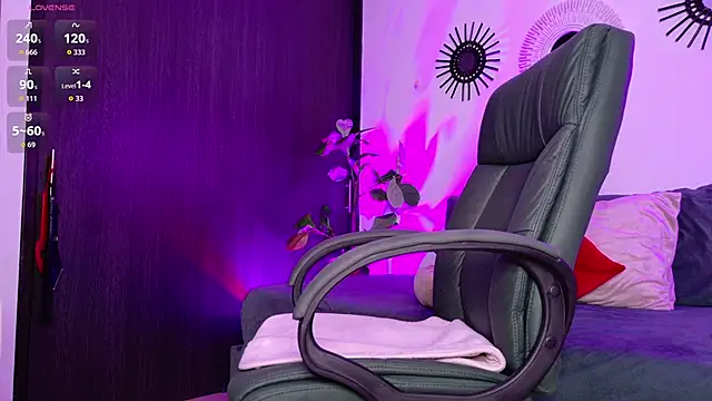 SexyCharlize08 online show from October 16, 2025, 12:22 am