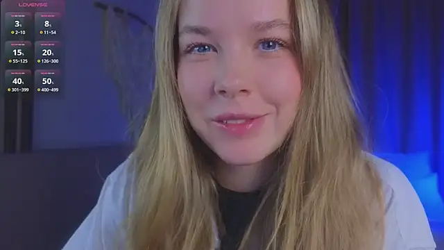 milly shy online show from December 15, 2025, 7:01 am