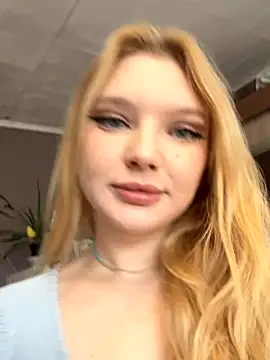 AmmyHot online show from October 25, 2025, 4:20 am