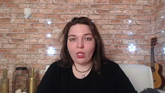 Snapshot of Amelia_Kiss_ chatting on December 30, 2024, 6:53 am Amelia Kiss online show from December 30, 2024, 6:53 am