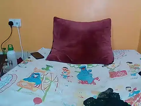 Prettyblackgal online show from October 9, 2025, 8:40 pm