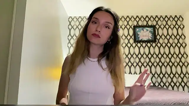 SirenaBelle online show from December 22, 2024, 11:33 am