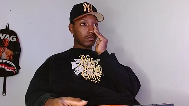 king  Black online show from November 20, 2025, 9:42 am