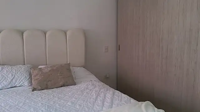 Snapshot of Celeste_Tailor_ chatting on June 19, 2026, 8:23 pm Celeste Tailor online show from June 19, 2026, 8:23 pm