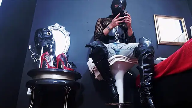 Mistress dominick online show from March 11, 2025, 8:42 pm