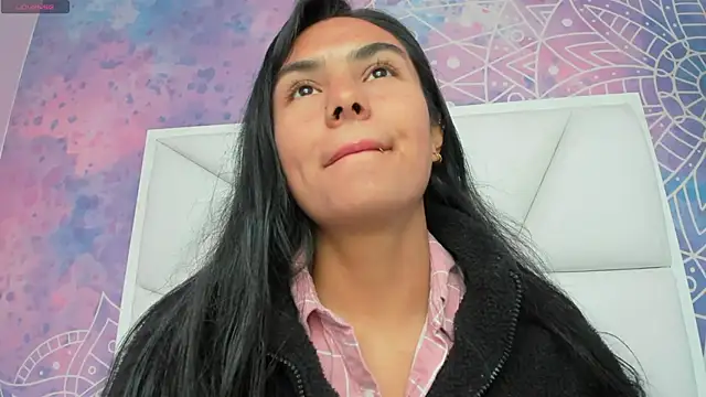 atilanadiaz7 online show from September 18, 2025, 3:03 pm