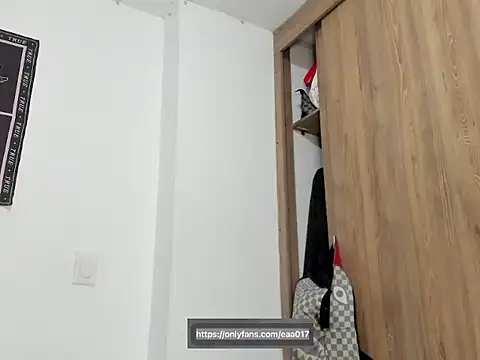 eeaa01 online show from November 24, 2025, 8:52 pm