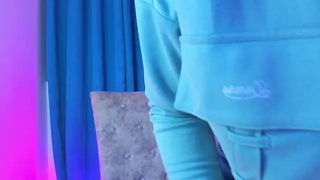 Camila Coxx online show from January 8, 2025, 6:52 am