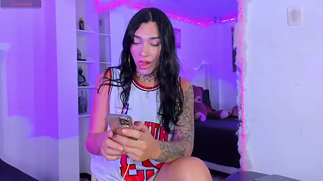 Camila Coxx online show from October 22, 2025, 8:08 pm