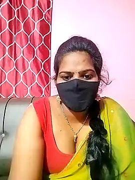 melina214 online show from January 18, 2025, 5:04 pm