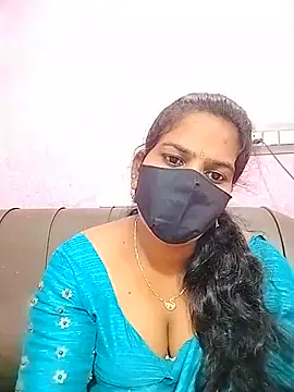 Snapshot of melina214 chatting on July 11, 2026, 12:41 pm melina214 online show from July 11, 2026, 12:41 pm