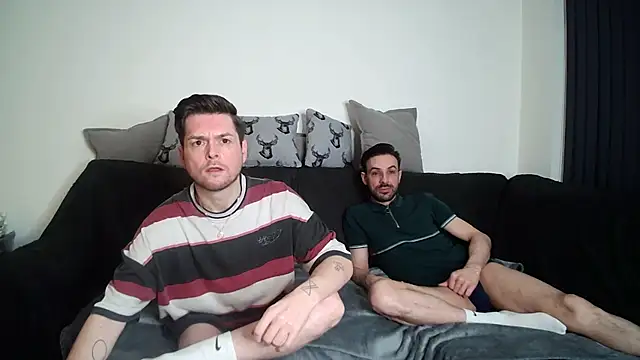 twotwinkhusbandss online show from November 29, 2025, 6:22 pm