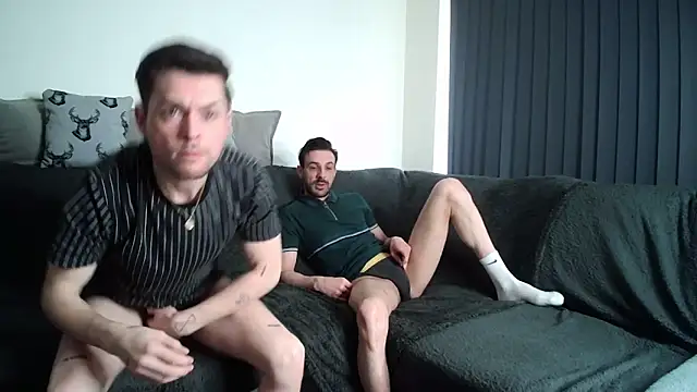 twotwinkhusbandss online show from April 12, 2026, 5:40 pm